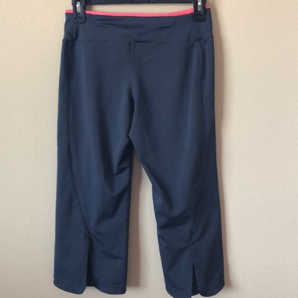 Adidas Athletic Climacool Gray & Coral Crop Pants - Size Small - Picture 4 of 8